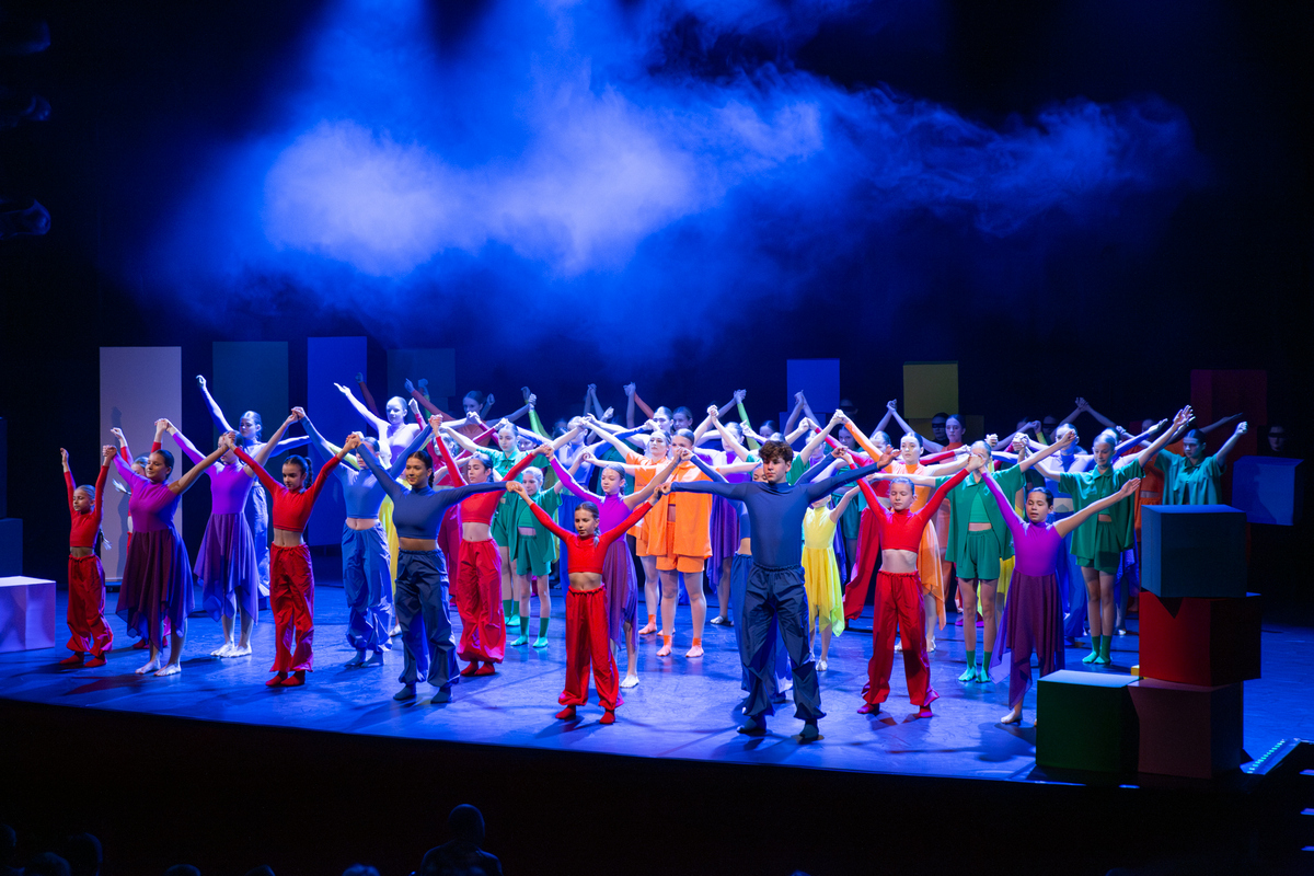 „Złodziej kolorów” zachwycił dzieci i młodzież z Konina!